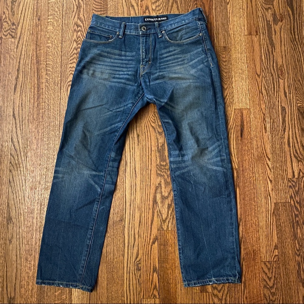 Express Men - Blake Loose Fit Straight Leg Jeans